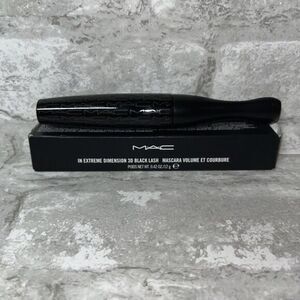 MAC In Extreme Dimension 3D Black Lash by MAC, .42‎ oz Mascara -Brand New In Box